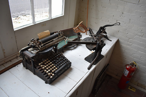 NEW 5-STAR REVIEW FROM AUTHOR CHARLES&nbsp;BUSH!